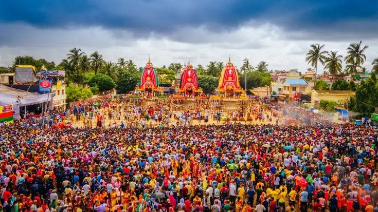 पुरी में अचानक हुई भगदड़ से तीन लोगों की मौत कई लोग घायल